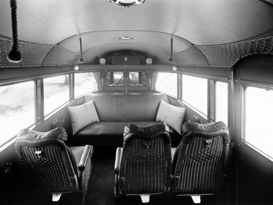 Интерьер Hudson Curtiss Aerocar 1936 года  (фото 2 из 2)